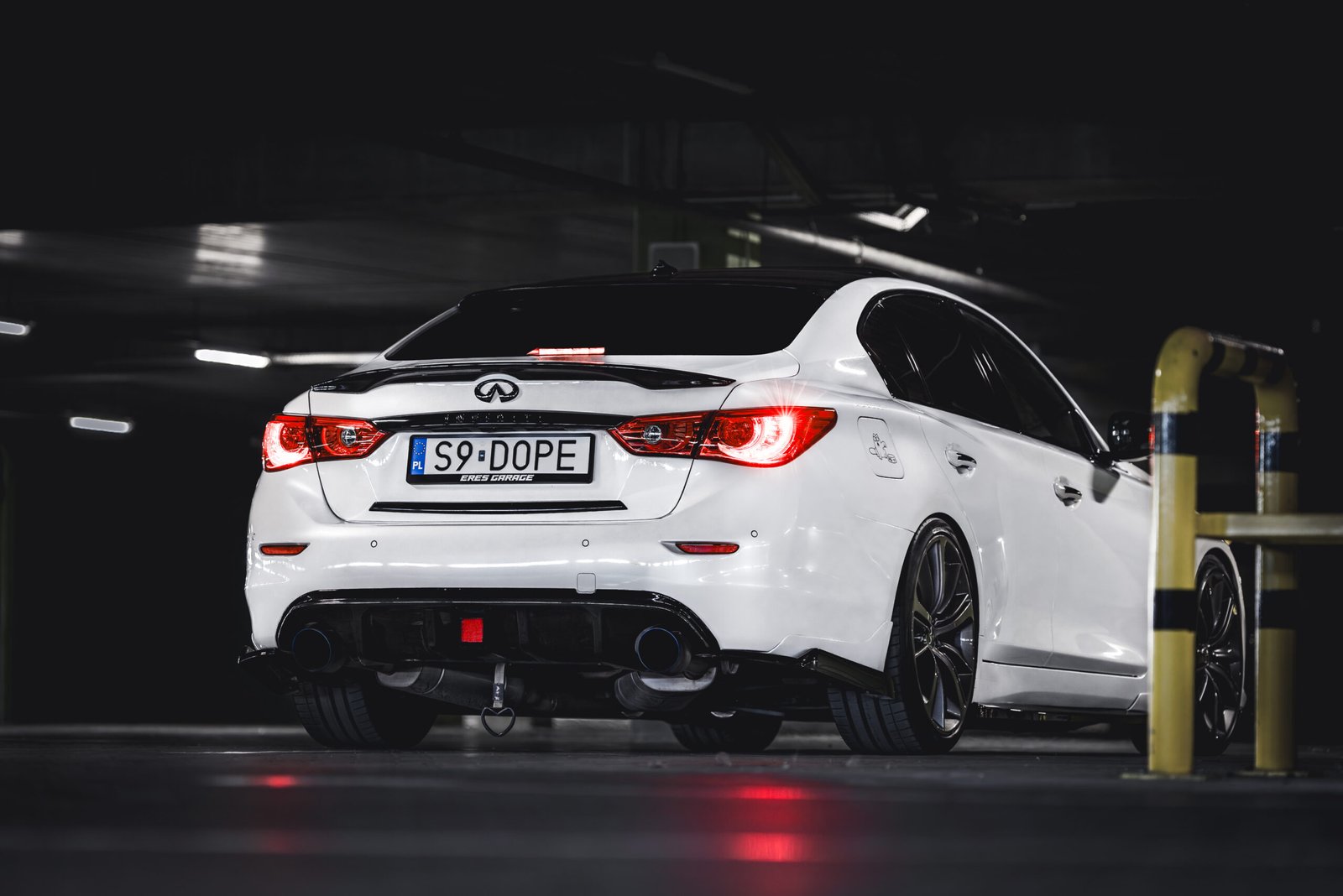 Infiniti Q50 Red Sport 400HP tył